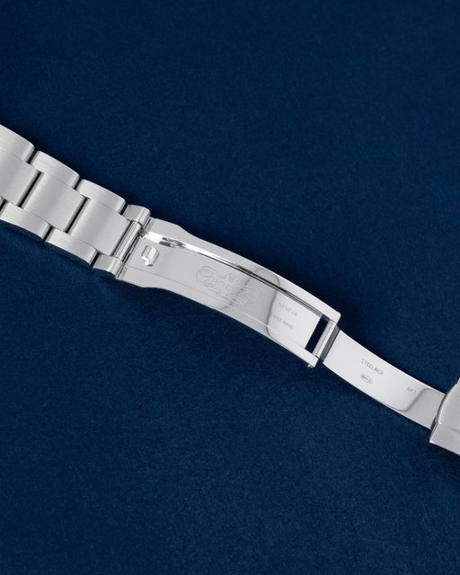 Rolex Oyster Perpetual 126000 Image 3